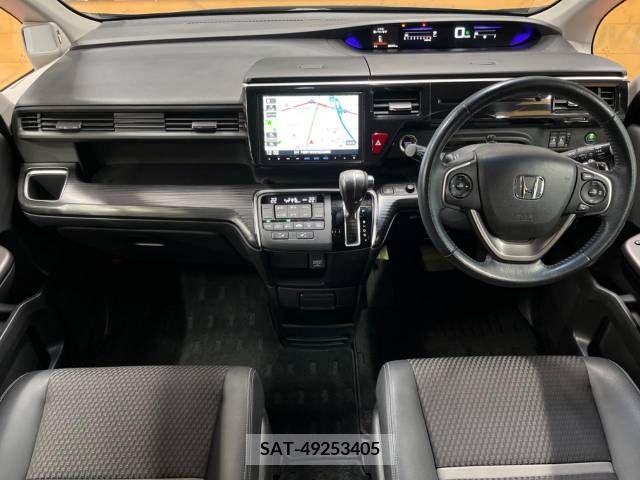 Honda e 2015-07 223986-1