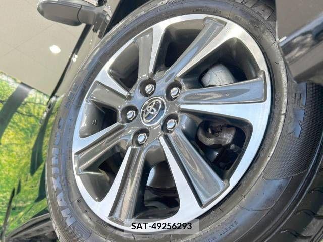 Toyota NOAH 2018-01 321548-13