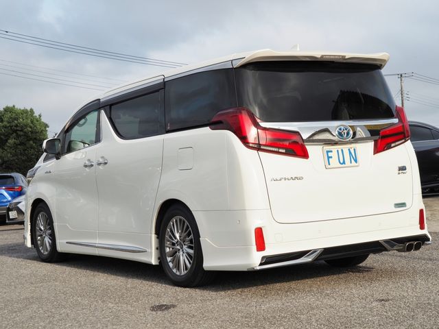 Toyota ALPHARD HYBRID 2021-12 23176-5