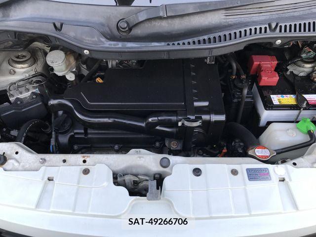 Nissan ROOX 2010-01 334248-9