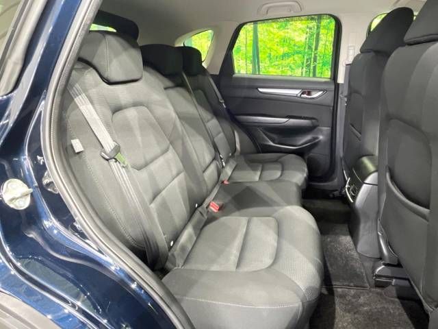 Mazda CX-5 2017-03 21656-9