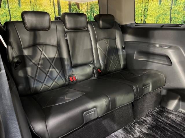 Nissan ELGRAND 2015-03 26832-10