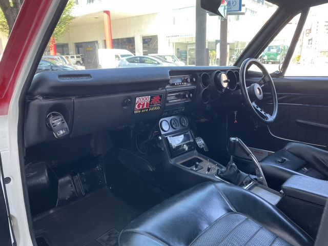 Nissan SKYLINE 1971-10 24141-28