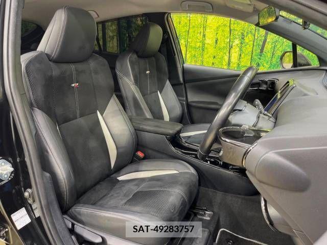 Toyota PRIUS PHV 2018-06 377675-8
