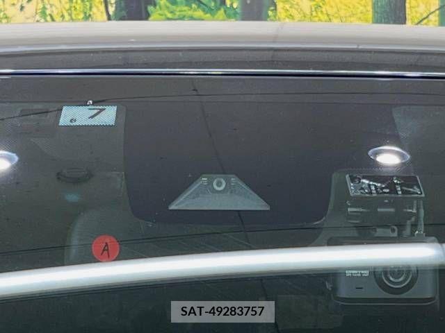 Toyota PRIUS PHV 2018-06 377675-2