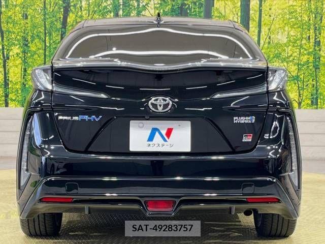 Toyota PRIUS PHV 2018-06 377675-15