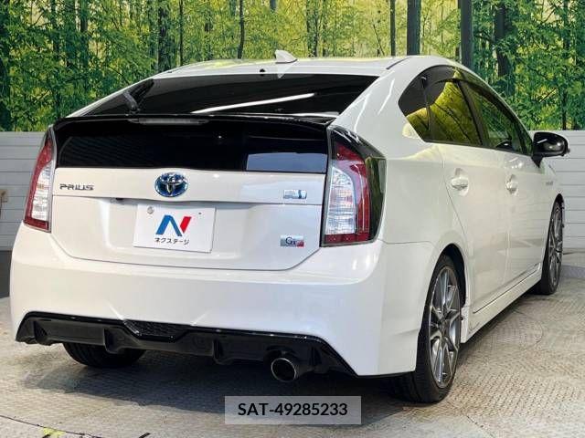 Toyota PRIUS 2013-01 338846-17