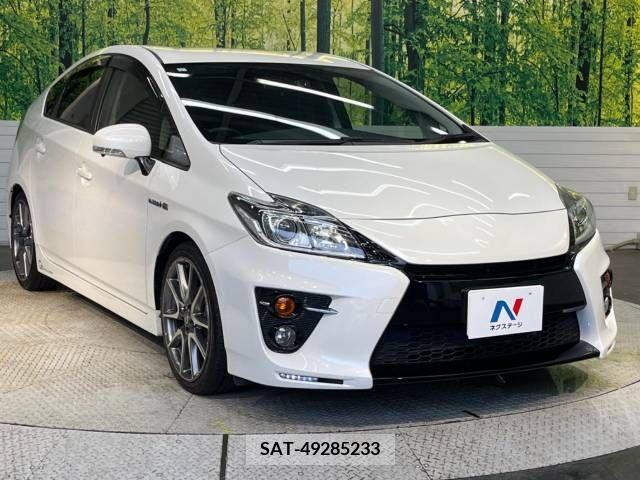 Toyota PRIUS 2013-01 338846-16