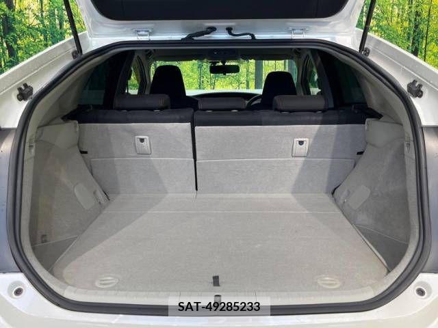 Toyota PRIUS 2013-01 338846-10