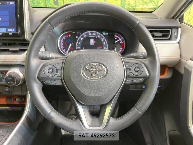 Toyota RAV4 2019-05 226632-11
