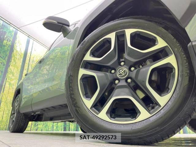 Toyota RAV4 2019-05 226632-13
