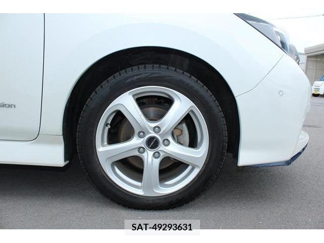 Nissan LEAF 2019-03 324796-9