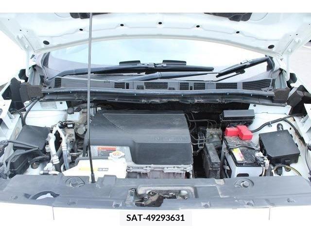 Nissan LEAF 2019-03 324796-17