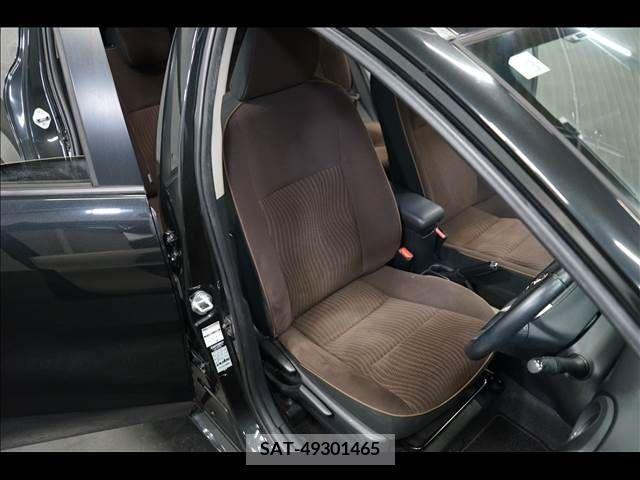 Toyota AQUA 2012-10 313958-16