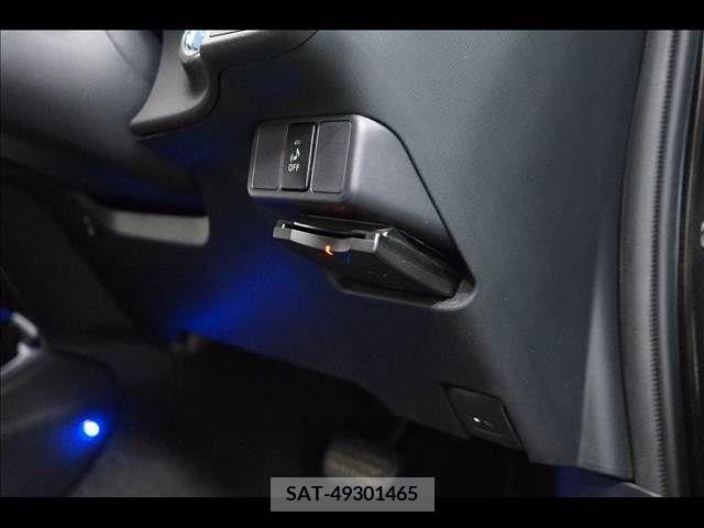 Toyota AQUA 2012-10 313958-5