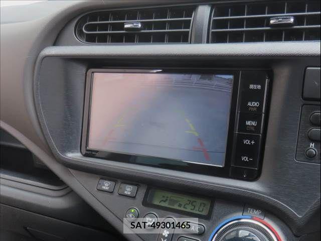 Toyota AQUA 2012-10 313958-4