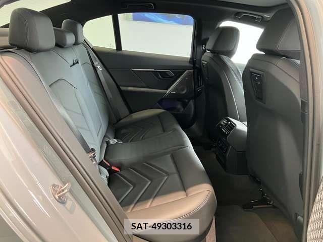 Bmw i5 2023-10 293731-10