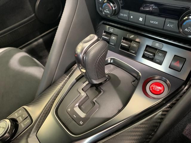 Nissan GT-R 2021-06 19268-14