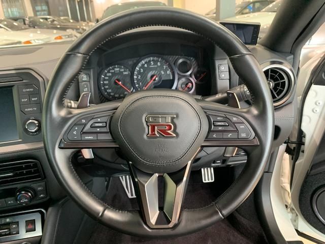 Nissan GT-R 2021-06 19268-15