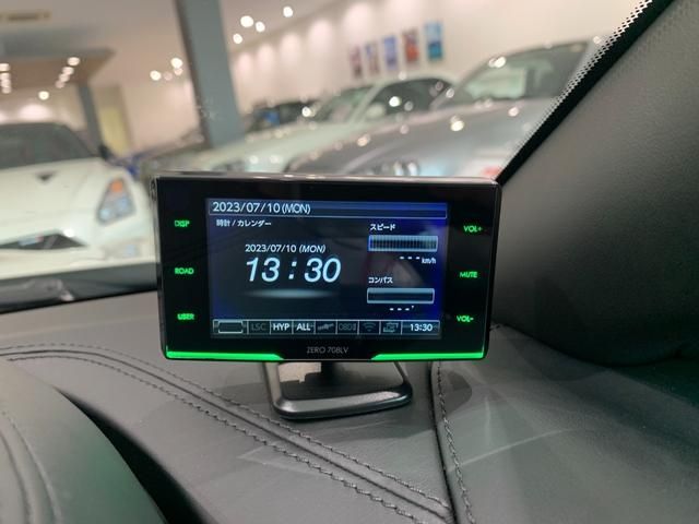 Nissan GT-R 2021-06 19268-5