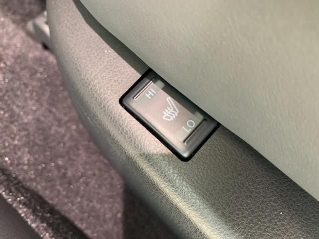 Nissan GT-R 2021-06 19268-10