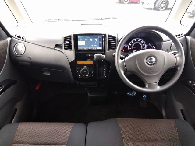 Nissan ROOX 2011-11 193926-2