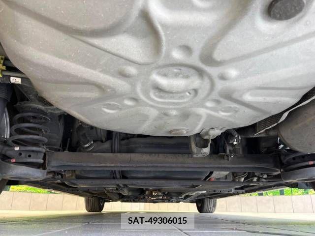 Toyota PRIUS 2011-12 366595-19