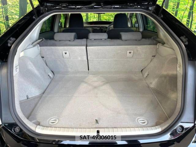 Toyota PRIUS 2011-12 366595-11