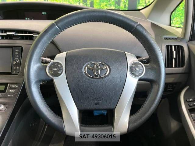 Toyota PRIUS 2011-12 366595-10