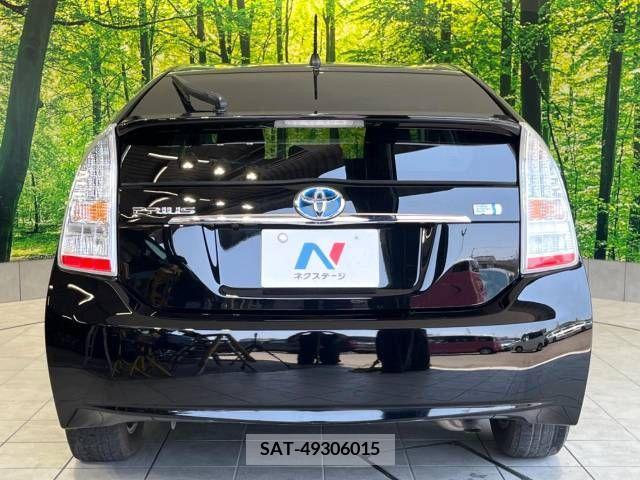 Toyota PRIUS 2011-12 366595-15