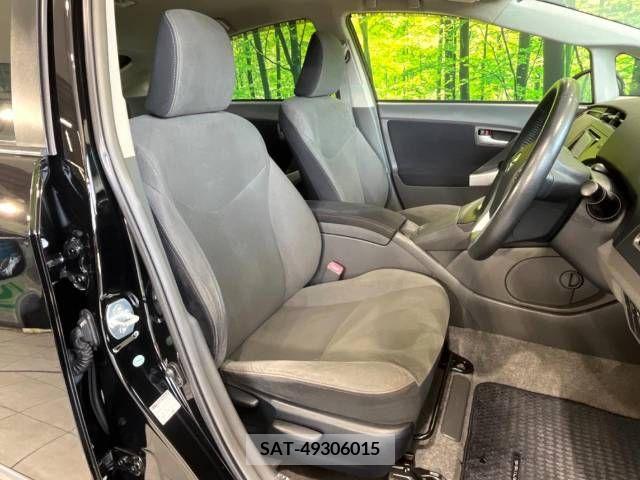 Toyota PRIUS 2011-12 366595-8