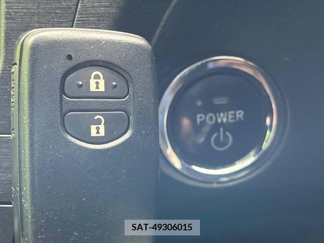 Toyota PRIUS 2011-12 366595-6