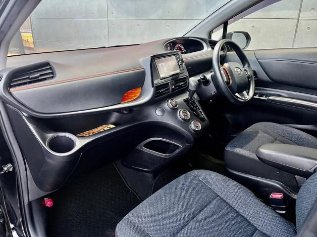 Toyota SIENTA 2018-10 29076-18