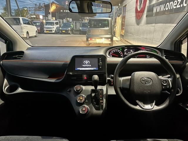 Toyota SIENTA 2018-10 29076-6