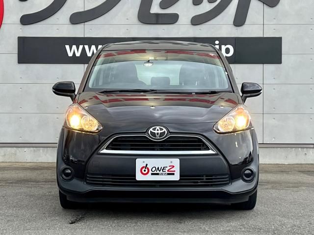 Toyota SIENTA 2018-10 29076-1