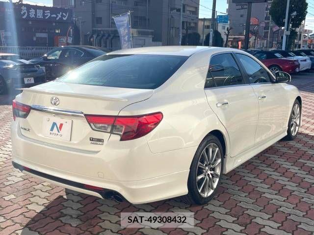 Toyota MARK X 2013-02 219551-17