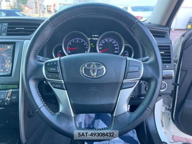 Toyota MARK X 2013-02 219551-11