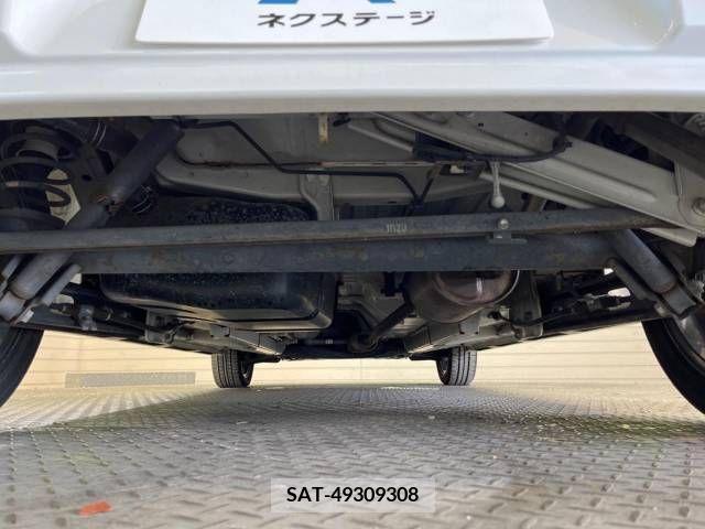 Nissan DAYZ 2013-06 323221-19