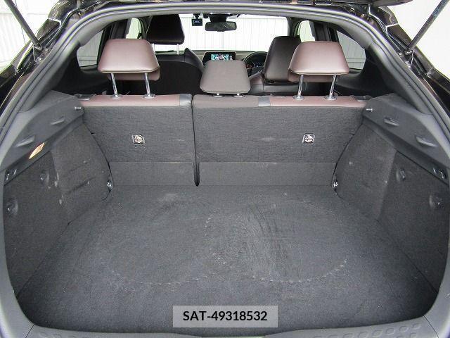 Toyota C-HR 2017-12 385680-20