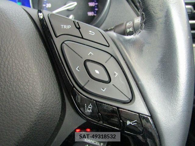 Toyota C-HR 2017-12 385680-16