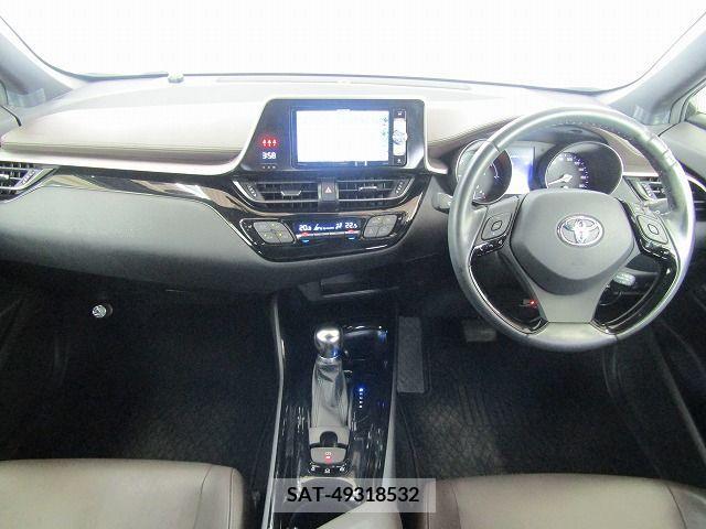 Toyota C-HR 2017-12 385680-1