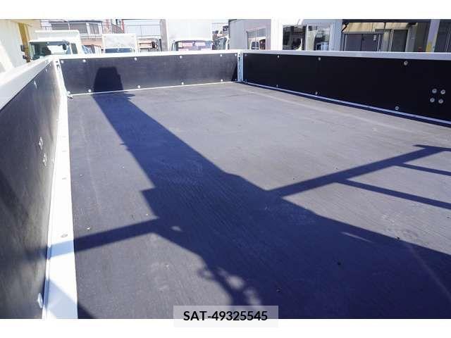 Mitsubishi CANTER 2024-03 302637-16