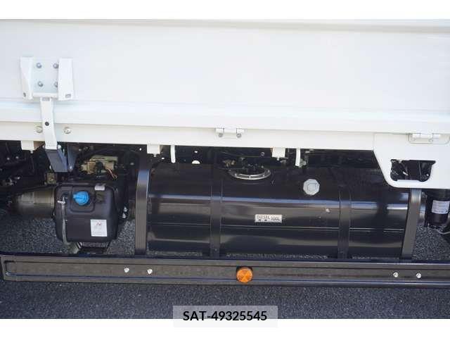 Mitsubishi CANTER 2024-03 302637-17