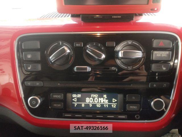 VolksWagen UP! 2014-02 207443-17