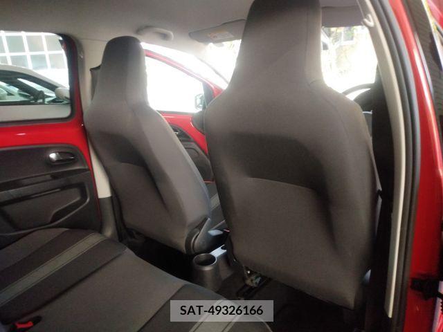 VolksWagen UP! 2014-02 207443-10