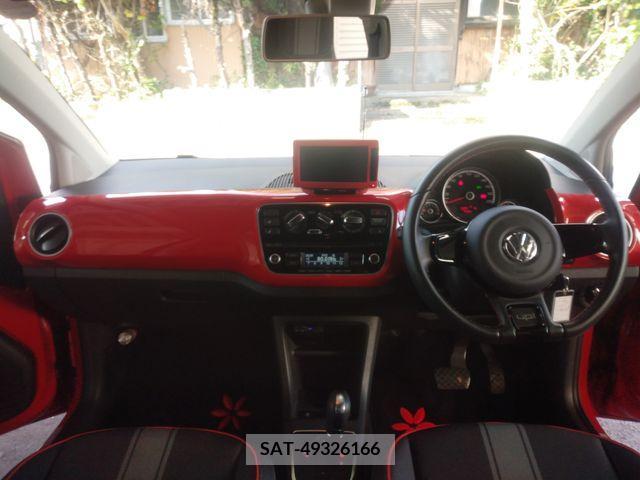 VolksWagen UP! 2014-02 207443-11