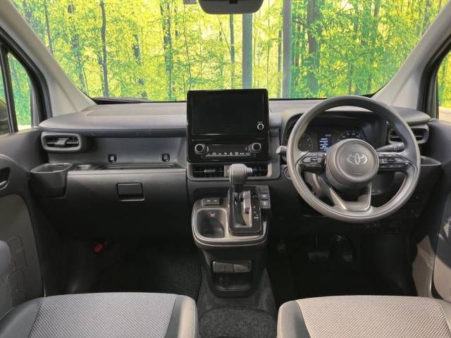 Toyota SIENTA 2023-06 13012-1