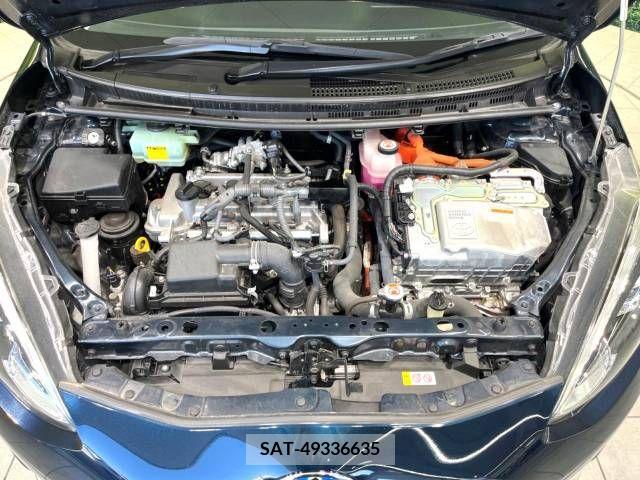 Toyota AQUA 2017-11 260328-18
