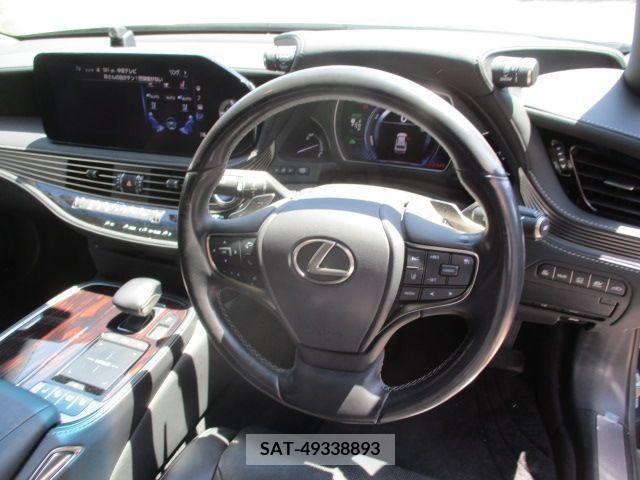 Lexus LS 2021-02 275515-17