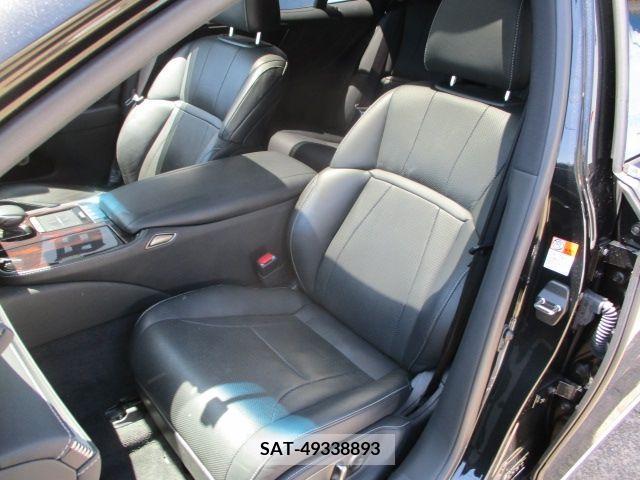 Lexus LS 2021-02 275515-14